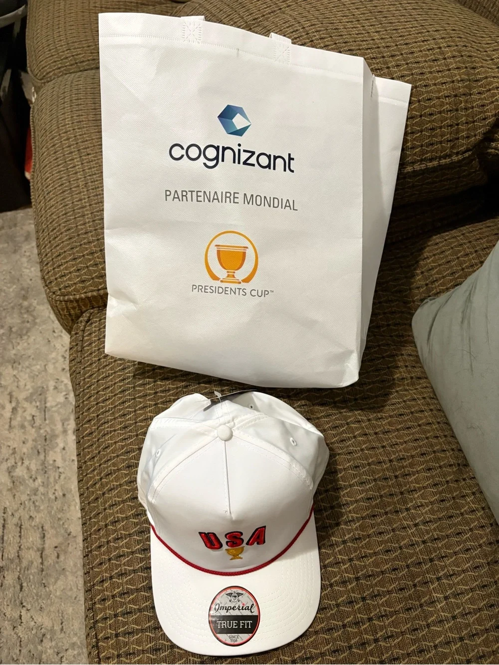President's Cup - Team USA Hat + Ball Marker & Pro Shop Bag